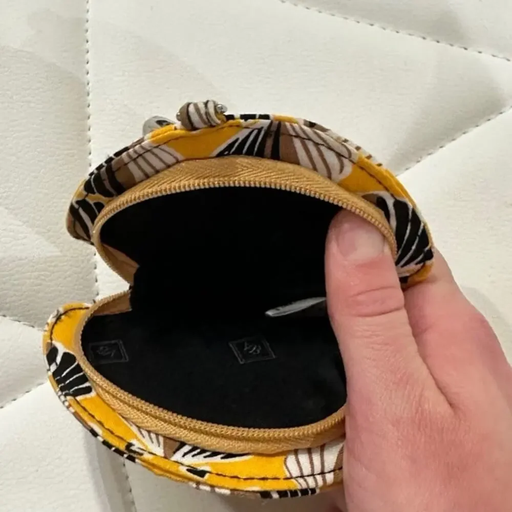 Vera Bradley Yellow Shell Coin Purse Keychain - Rare! - Picture 2 of 3